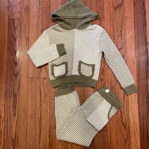 Finding Foxtale girls green sweater and jogger set